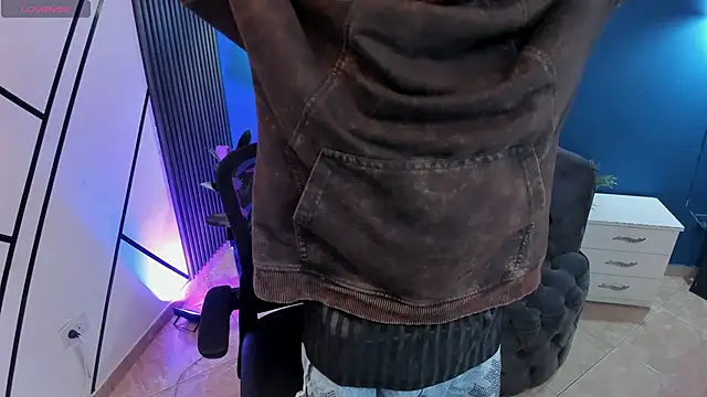 Snapshot of todoroki_g chatting on November 17, 2025, 11:58 am todoroki g online show from November 17, 2025, 11:58 am