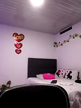 channel brooks online show from October 7, 2025, 10:11 pm