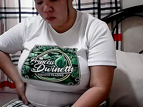 Snapshot of HornyPussie69 chatting on April 19, 2026, 12:22 am HornyPussie69 online show from April 19, 2026, 12:22 am