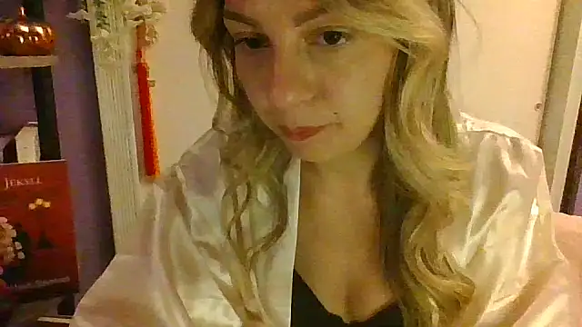 Snapshot of AmberLustXXX chatting on October 3, 2025, 3:20 am AmberLustXXX online show from October 3, 2025, 3:20 am