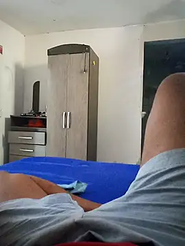 Snapshot of NatanSouza03 chatting on October 3, 2025, 6:42 pm NatanSouza03 online show from October 3, 2025, 6:42 pm