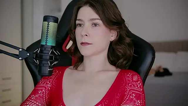 WowHelloAlice online show from February 21, 2026, 9:00 am