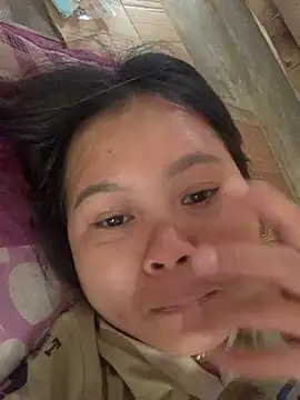 lan-xinh01 online show from October 21, 2025, 6:46 am