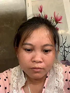 lan-xinh01 online show from October 5, 2025, 7:43 am