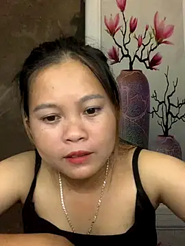 lan-xinh01 online show from October 2, 2025, 1:03 pm