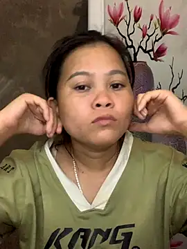 lan-xinh01 online show from October 7, 2025, 4:57 am