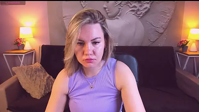 Snapshot of AriaEven chatting on March 31, 2026, 3:08 am AriaEven online show from March 31, 2026, 3:08 am