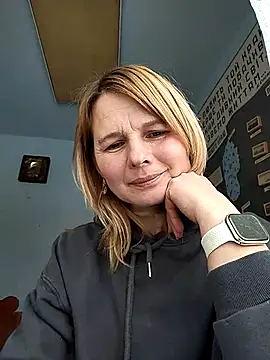 Snapshot of Masha412111 chatting on February 26, 2026, 10:37 am Masha412111 online show from February 26, 2026, 10:37 am