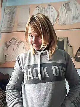 Snapshot of Masha412111 chatting on February 4, 2026, 8:53 am Masha412111 online show from February 4, 2026, 8:53 am