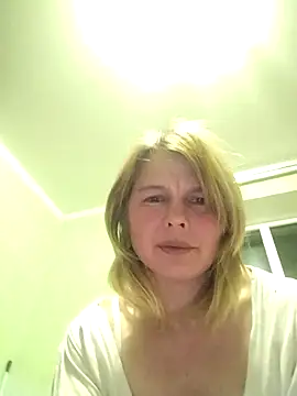 Snapshot of Masha412111 chatting on February 20, 2026, 9:50 pm Masha412111 online show from February 20, 2026, 9:50 pm