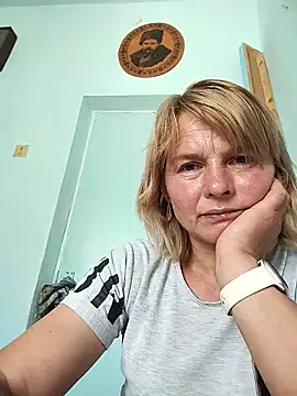 Snapshot of Masha412111 chatting on June 11, 2026, 8:55 am Masha412111 online show from June 11, 2026, 8:55 am