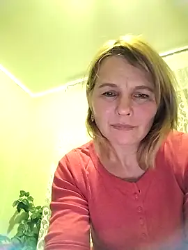 Snapshot of Masha412111 chatting on December 19, 2025, 8:22 pm Masha412111 online show from December 19, 2025, 8:22 pm