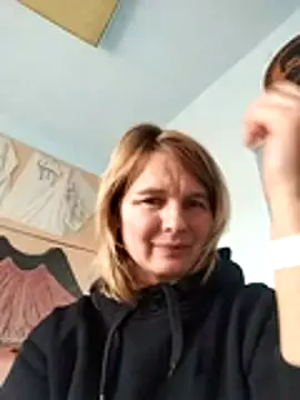 Snapshot of Masha412111 chatting on December 18, 2025, 8:30 am Masha412111 online show from December 18, 2025, 8:30 am