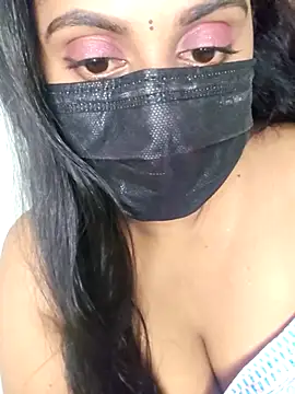 Snapshot of Dheronika_sweetie chatting on November 14, 2025, 5:05 pm Dheronika sweetie online show from November 14, 2025, 5:05 pm