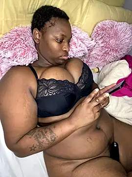 hny2030 online show from October 8, 2025, 2:02 am