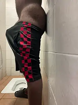 Snapshot of nice686@xh chatting on March 4, 2026, 8:11 am nice686xh online show from March 4, 2026, 8:11 am