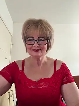 Snapshot of BoloshkaBlonda chatting on June 10, 2026, 11:22 am BoloshkaBlonda online show from June 10, 2026, 11:22 am