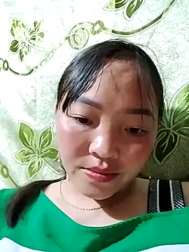 Snapshot of Minkine022 chatting on March 23, 2026, 2:33 am Minkine022 online show from March 23, 2026, 2:33 am