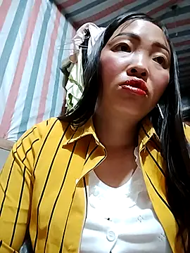 Minkine022 online show from February 9, 2026, 5:55 pm