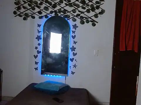 Ebony luna online show from March 26, 2026, 5:44 pm