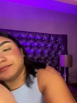 Snapshot of AryRose_ chatting on October 12, 2025, 12:50 pm AryRose online show from October 12, 2025, 12:50 pm