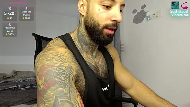 MasculineGuy99 online show from November 26, 2025, 7:08 am