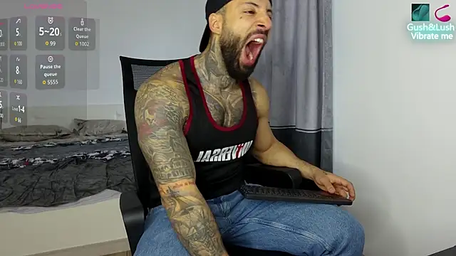 MasculineGuy99 online show from November 24, 2025, 7:08 am