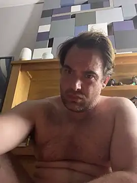 Snapshot of GymBoy83 chatting on October 1, 2025, 3:38 pm GymBoy83 online show from October 1, 2025, 3:38 pm