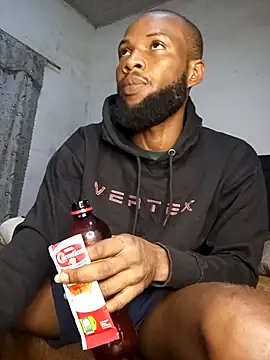 Snapshot of FreakyKaigrey chatting on December 21, 2025, 3:30 am FreakyKaigrey online show from December 21, 2025, 3:30 am