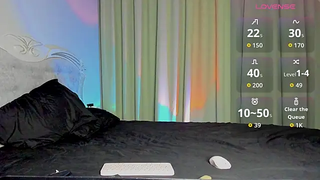 Snapshot of lona_li chatting on June 15, 2026, 2:28 pm lona li online show from June 15, 2026, 2:28 pm