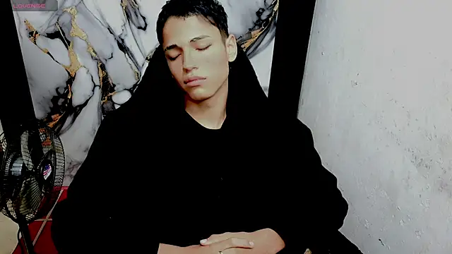 Im david02 online show from February 17, 2026, 12:35 pm