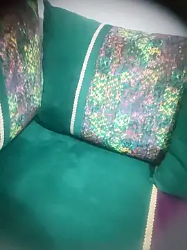 Snapshot of Rihame07 chatting on October 9, 2025, 10:10 pm Rihame07 online show from October 9, 2025, 10:10 pm