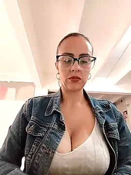 Snapshot of Jade_1-9 chatting on February 7, 2026, 4:26 pm Jade 1-9 online show from February 7, 2026, 4:26 pm