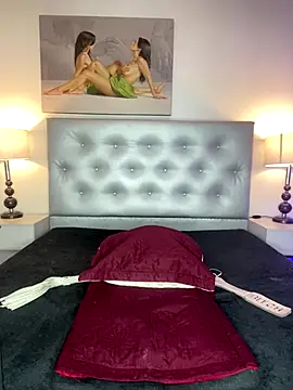 Snapshot of Mariaaam_ chatting on November 13, 2025, 11:47 am Mariaaam online show from November 13, 2025, 11:47 am