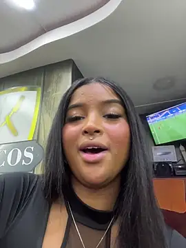 mitschellfox21 online show from November 16, 2025, 10:02 pm