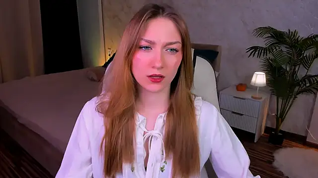 Snapshot of AngelAnabelle chatting on November 8, 2025, 8:56 pm AngelAnabelle online show from November 8, 2025, 8:56 pm