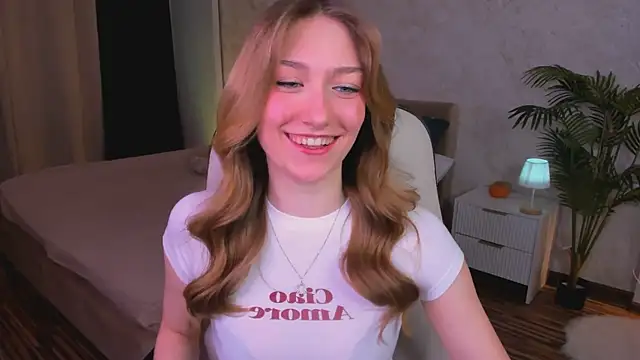 Snapshot of AngelAnabelle chatting on November 7, 2025, 9:08 pm AngelAnabelle online show from November 7, 2025, 9:08 pm