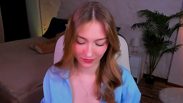 Snapshot of AngelAnabelle chatting on October 10, 2025, 9:04 pm AngelAnabelle online show from October 10, 2025, 9:04 pm