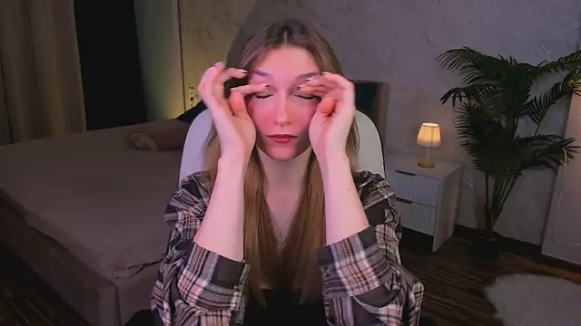 Snapshot of AngelAnabelle chatting on October 16, 2025, 9:01 pm AngelAnabelle online show from October 16, 2025, 9:01 pm