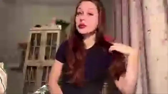 Nayra flash online show from December 14, 2025, 3:06 pm