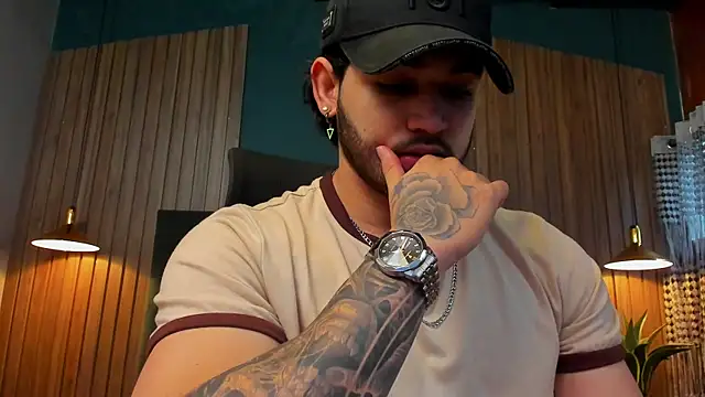 Snapshot of ElianKeiser chatting on January 6, 2026, 12:20 pm ElianKeiser online show from January 6, 2026, 12:20 pm