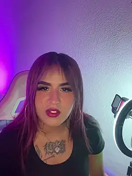 Snapshot of ivoni chatting on October 7, 2025, 7:15 pm ivoni online show from October 7, 2025, 7:15 pm