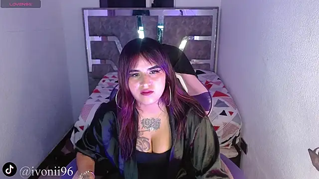 Snapshot of ivoni chatting on November 21, 2025, 8:08 pm ivoni online show from November 21, 2025, 8:08 pm