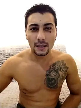 gooddboy01 online show from October 3, 2025, 10:11 pm