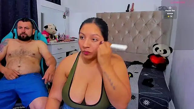 milo mila01 online show from November 29, 2025, 6:08 pm