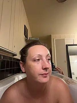 Snapshot of allnaturalmermaid chatting on October 22, 2025, 3:39 am allnaturalmermaid online show from October 22, 2025, 3:39 am