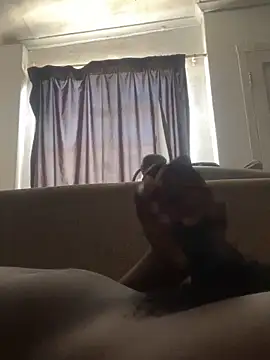 Snapshot of longblacked chatting on March 4, 2026, 8:44 am longblacked online show from March 4, 2026, 8:44 am