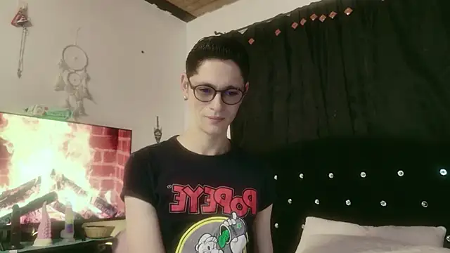 Snapshot of Tyler_cat chatting on October 23, 2025, 11:09 am Tyler cat online show from October 23, 2025, 11:09 am