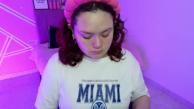 Snapshot of koning_moretti chatting on April 15, 2026, 5:24 am koning moretti online show from April 15, 2026, 5:24 am