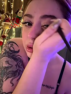 Snapshot of KellyMoors chatting on January 17, 2026, 1:20 am KellyMoors online show from January 17, 2026, 1:20 am